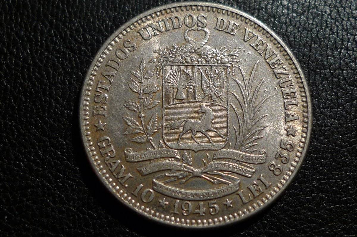 Post-A-Coin-Or-Medal-With-A-Die-Crack!