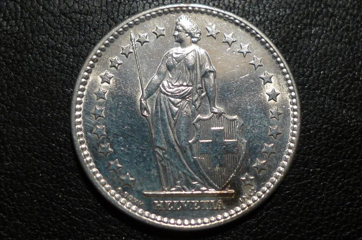 Post-A-Coin-Or-Medal-Devoted-To-A-Military-Subject
