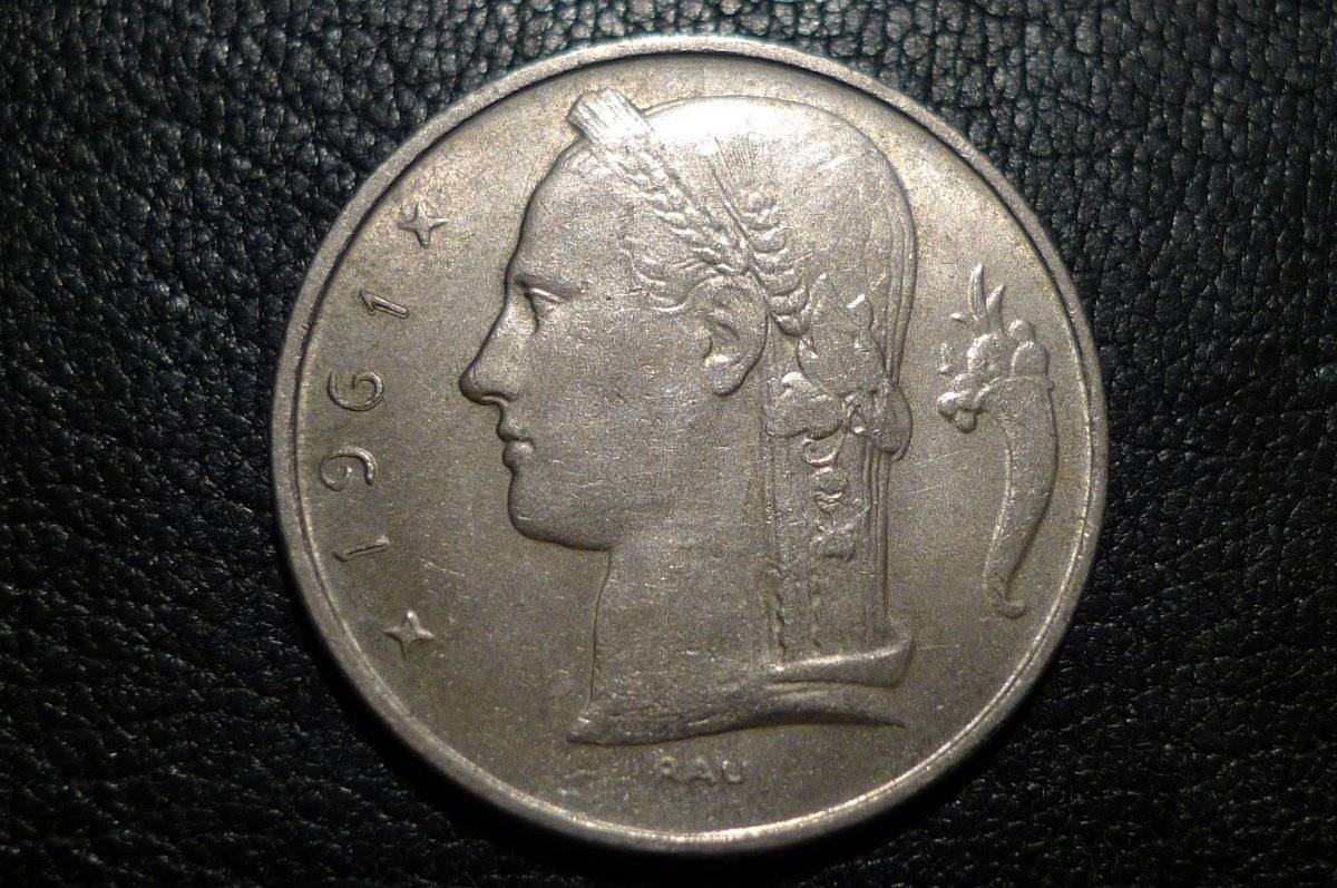 Post-Your-Coins-With-Hats