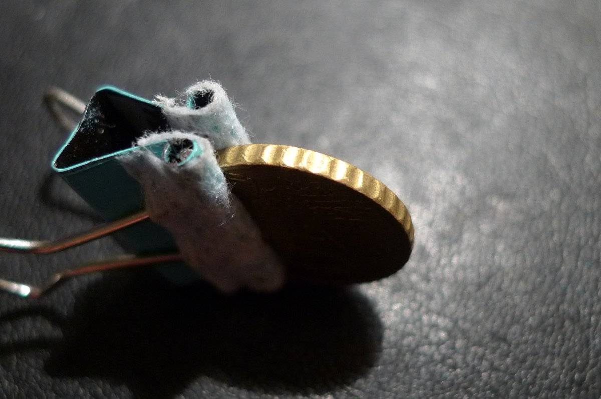 Show-Your-Coins-With-Different-Edges