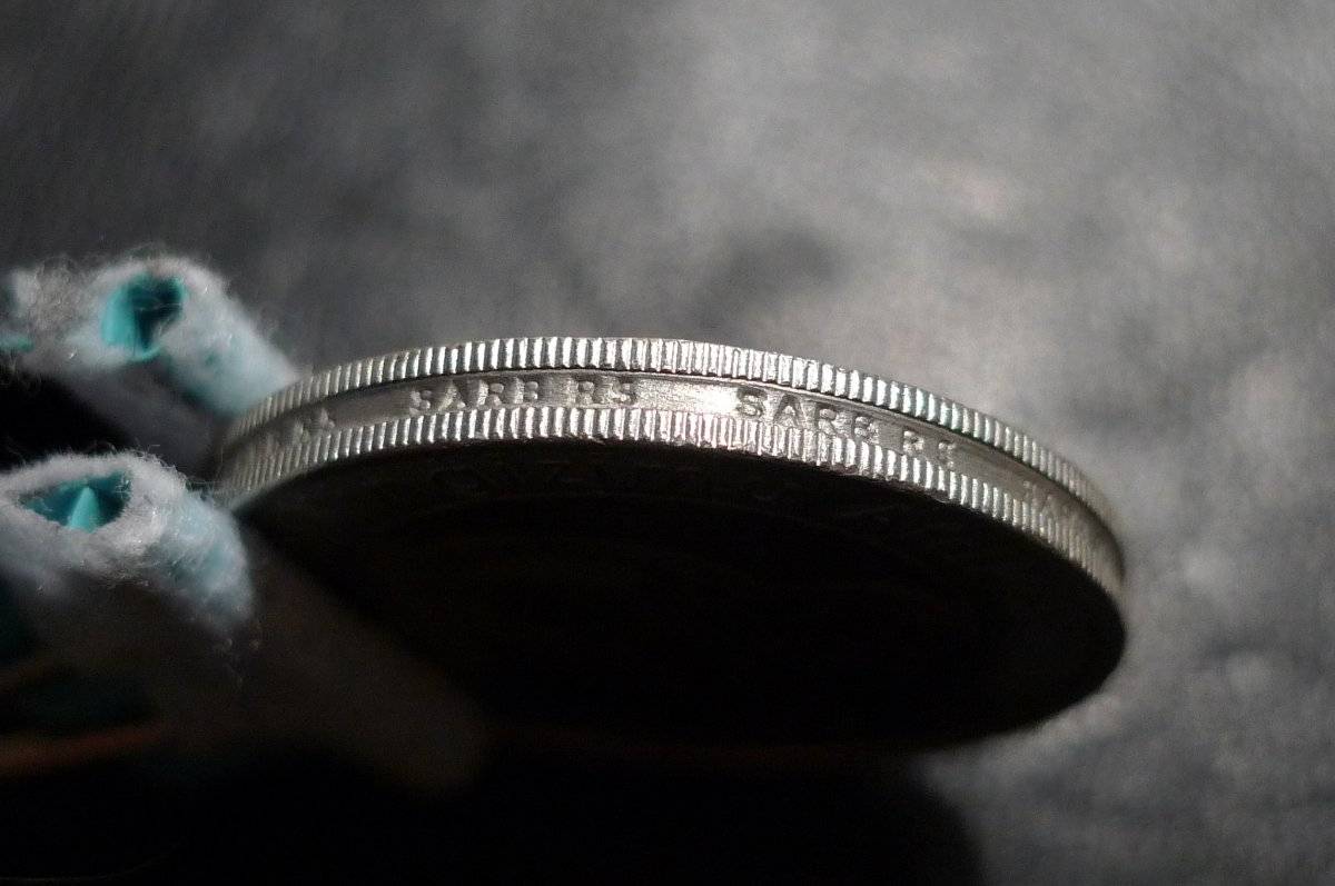 Show-Your-Coins-With-Different-Edges