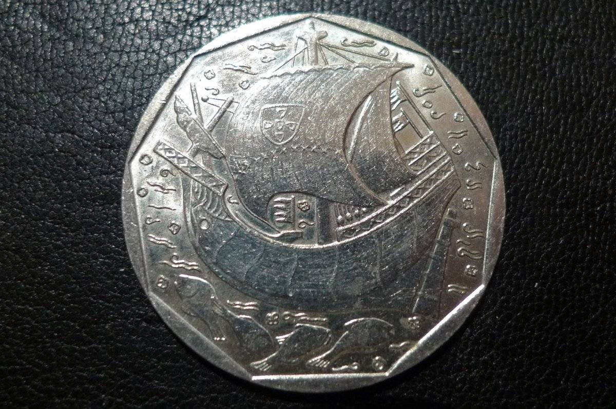 Post-Your-Coins-With-A-Castle