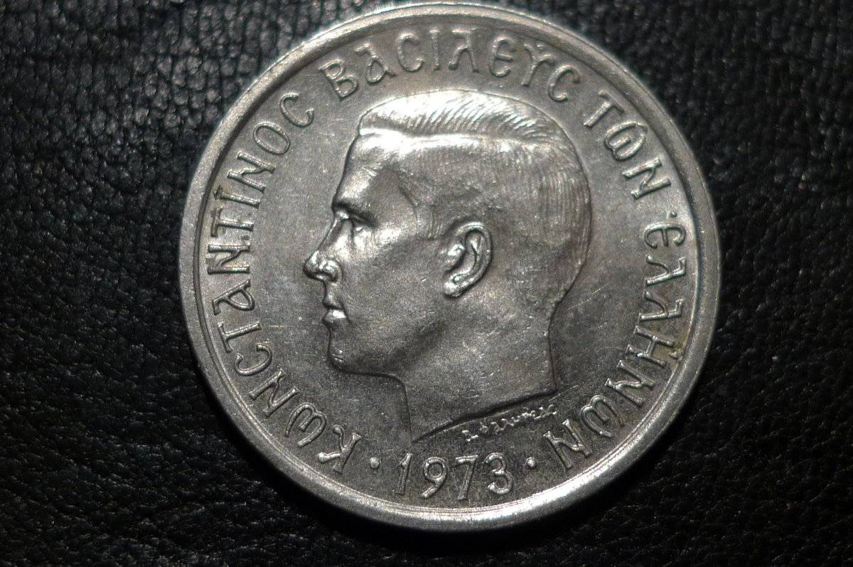 Post-A-Coin-Or-Medal-Devoted-To-A-Military-Subject