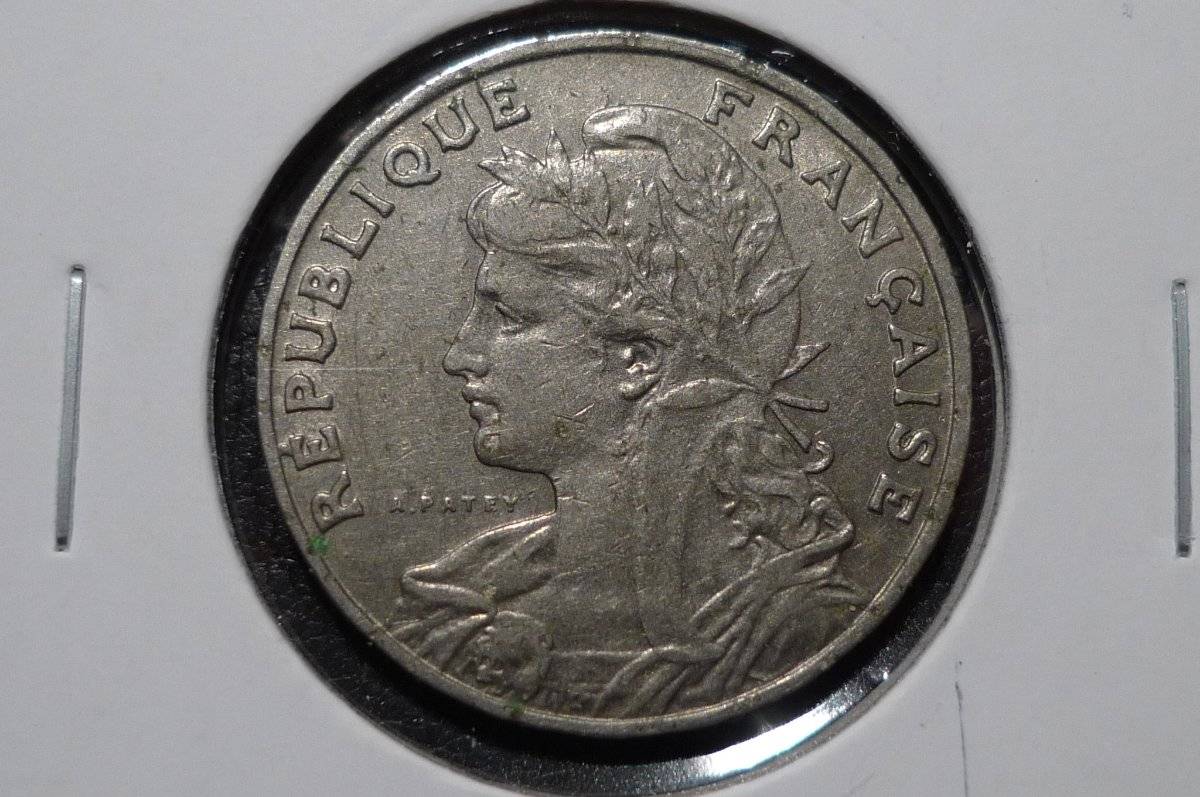 Post-Your-Coins/Medals/Tokens-Depicting-Imaginary-Personifications-Or-Allegories.