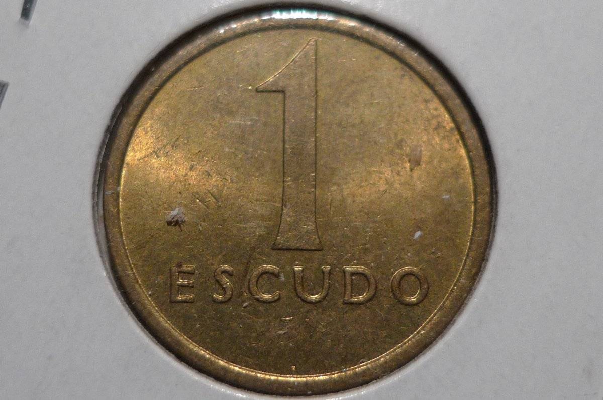 Post-Your-Coins-With-A-Castle