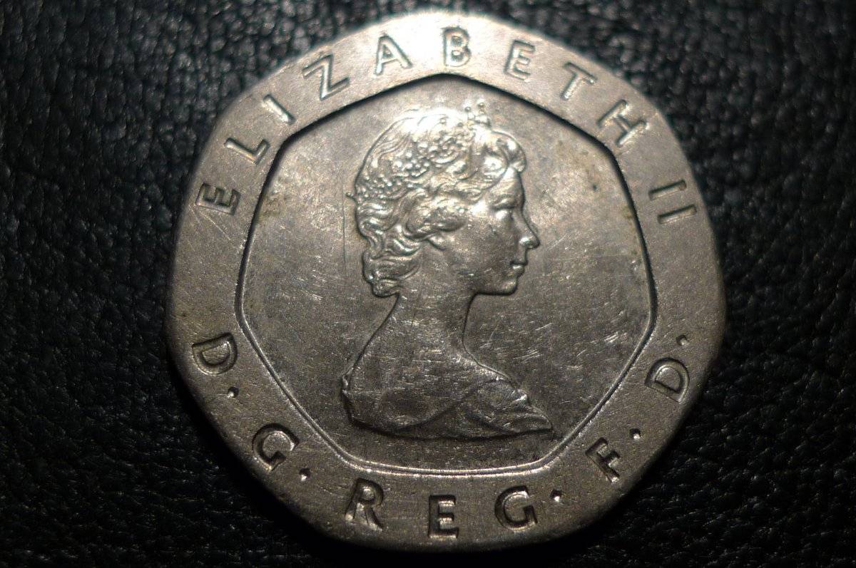 Post-Your-Coins-With-Coats-Of-Arms,-Shields,-Crests,-Crowns,--Etc.
