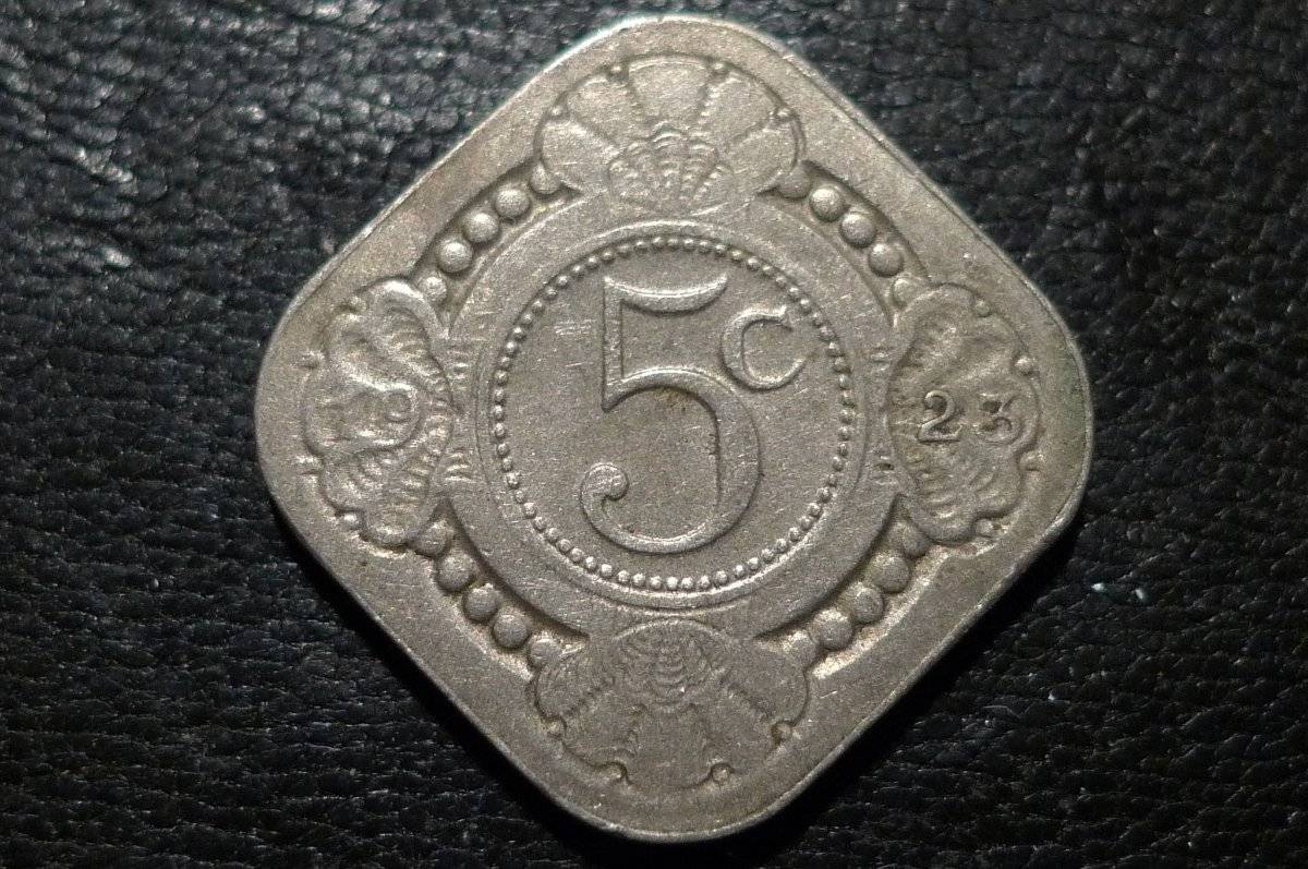 Show-Your-Coins-With-Different-Edges