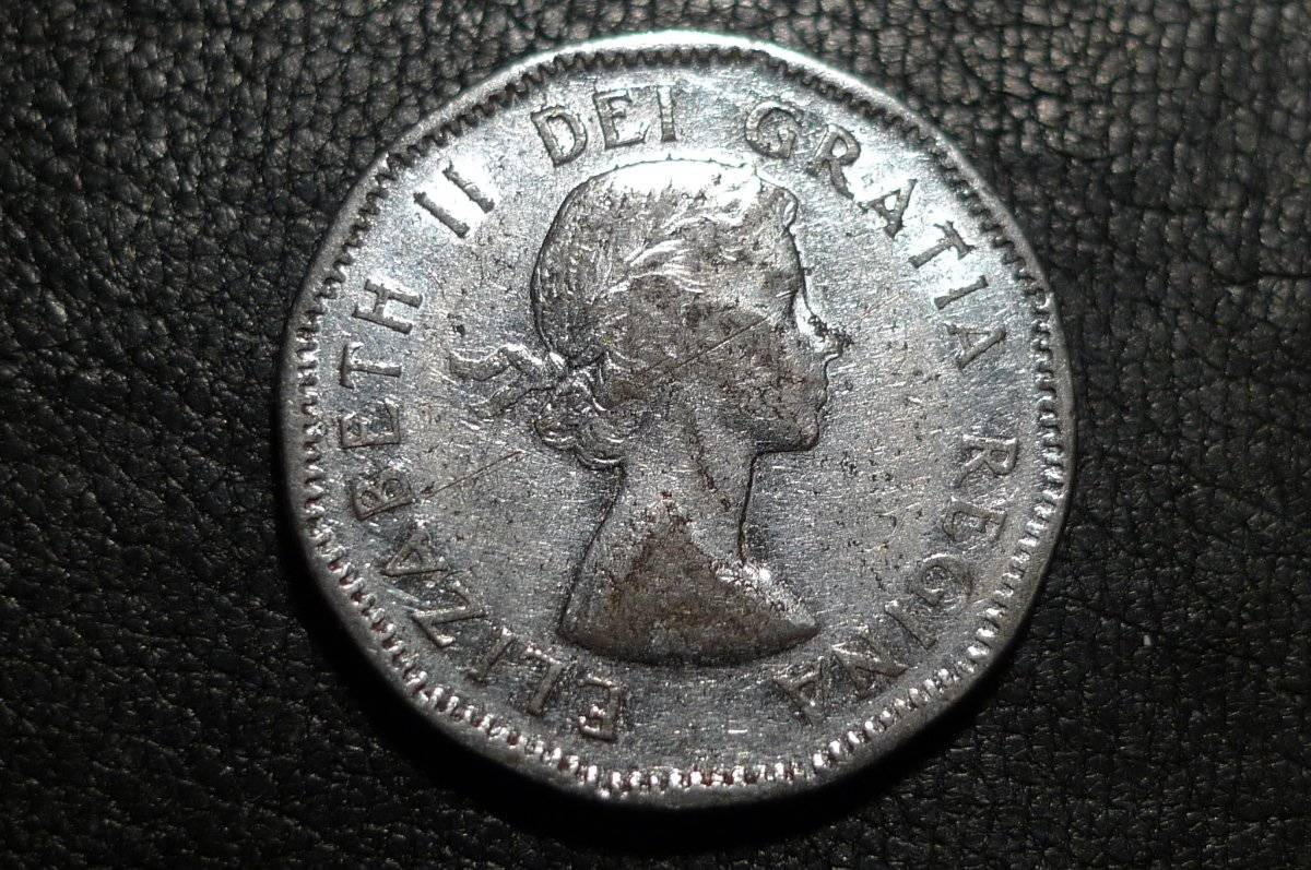 Show-Your-Coins-With-Different-Edges