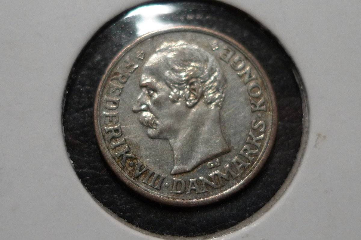 Post-Your-Coins-Depicting-Beards!