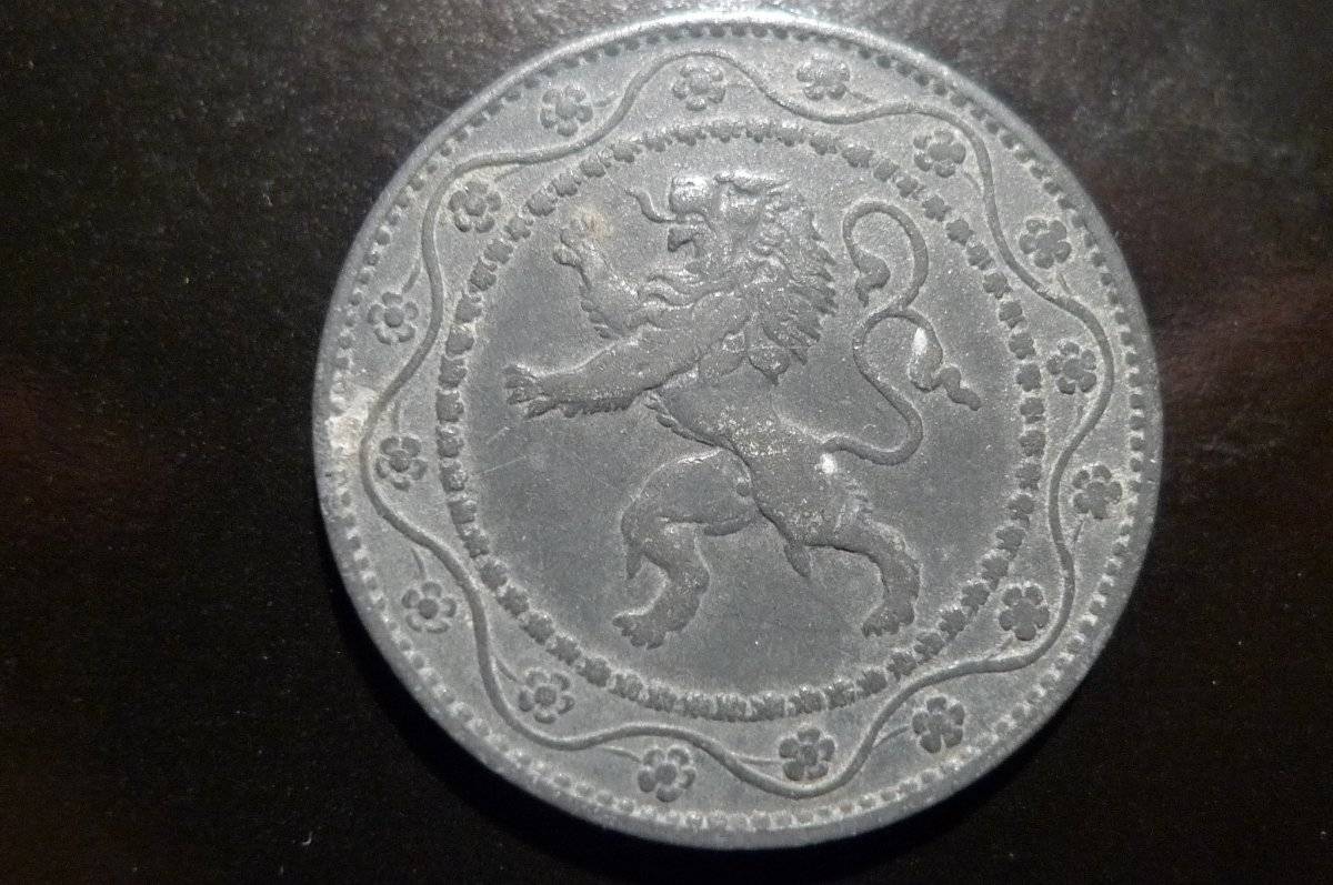 Post-Your-Lion-Coins!