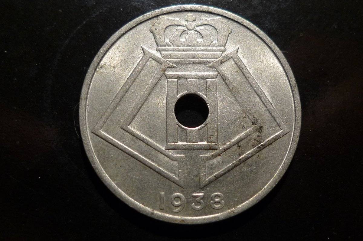 Post-Your-Coins-With-Center-Holes