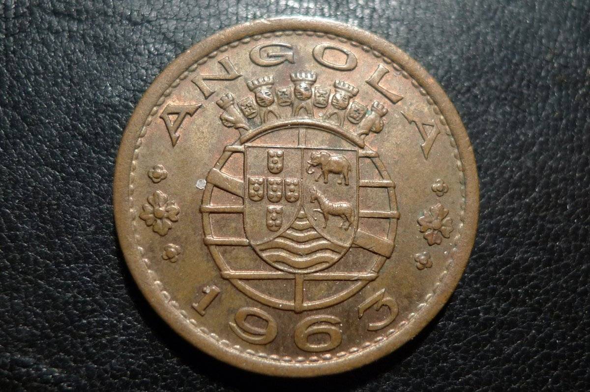 Post-Your-Coins-With-A-Castle