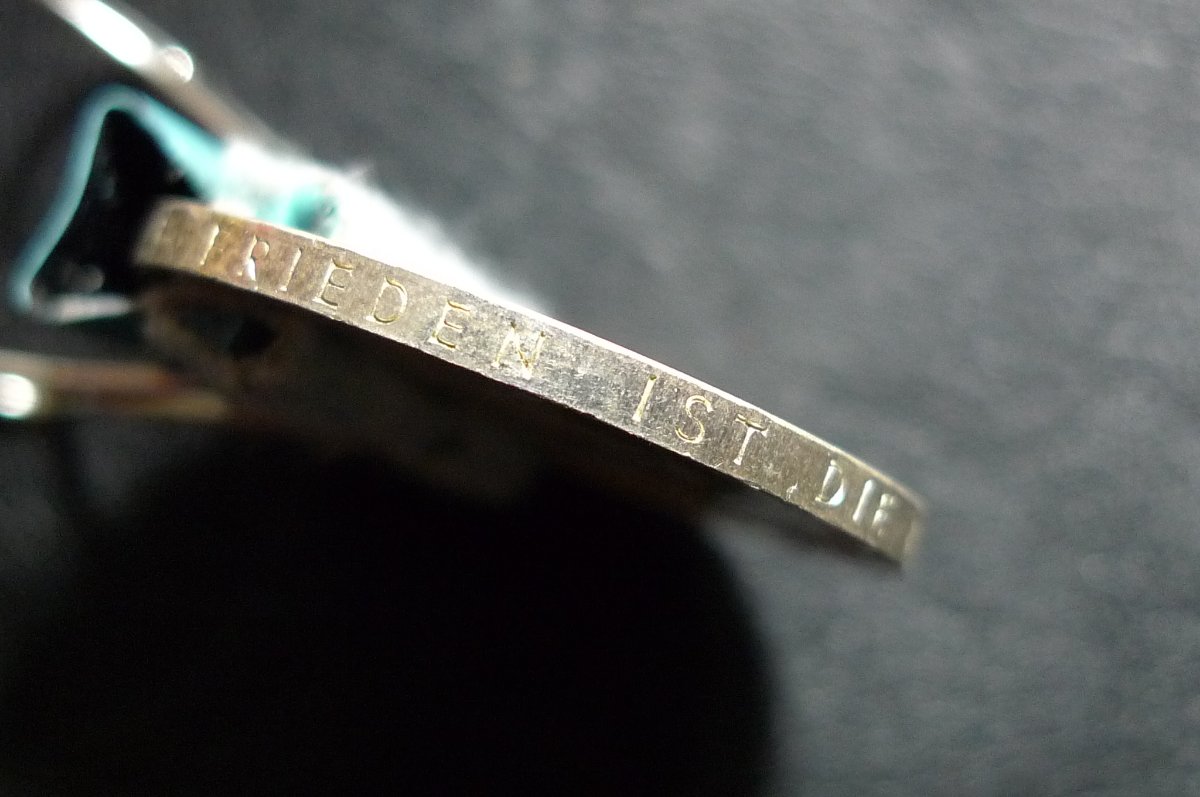 Show-Your-Coins-With-Different-Edges