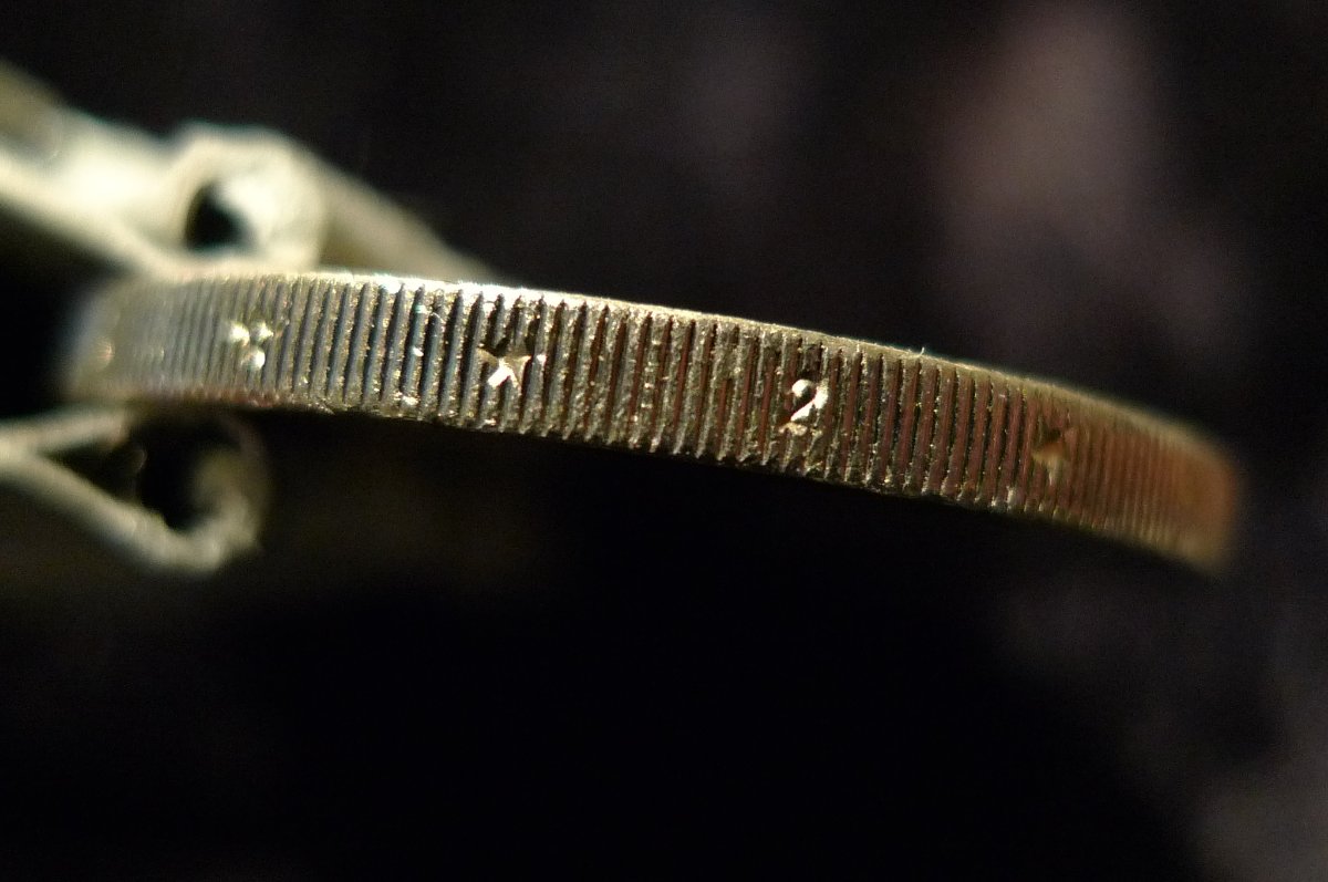 Show-Your-Coins-With-Different-Edges