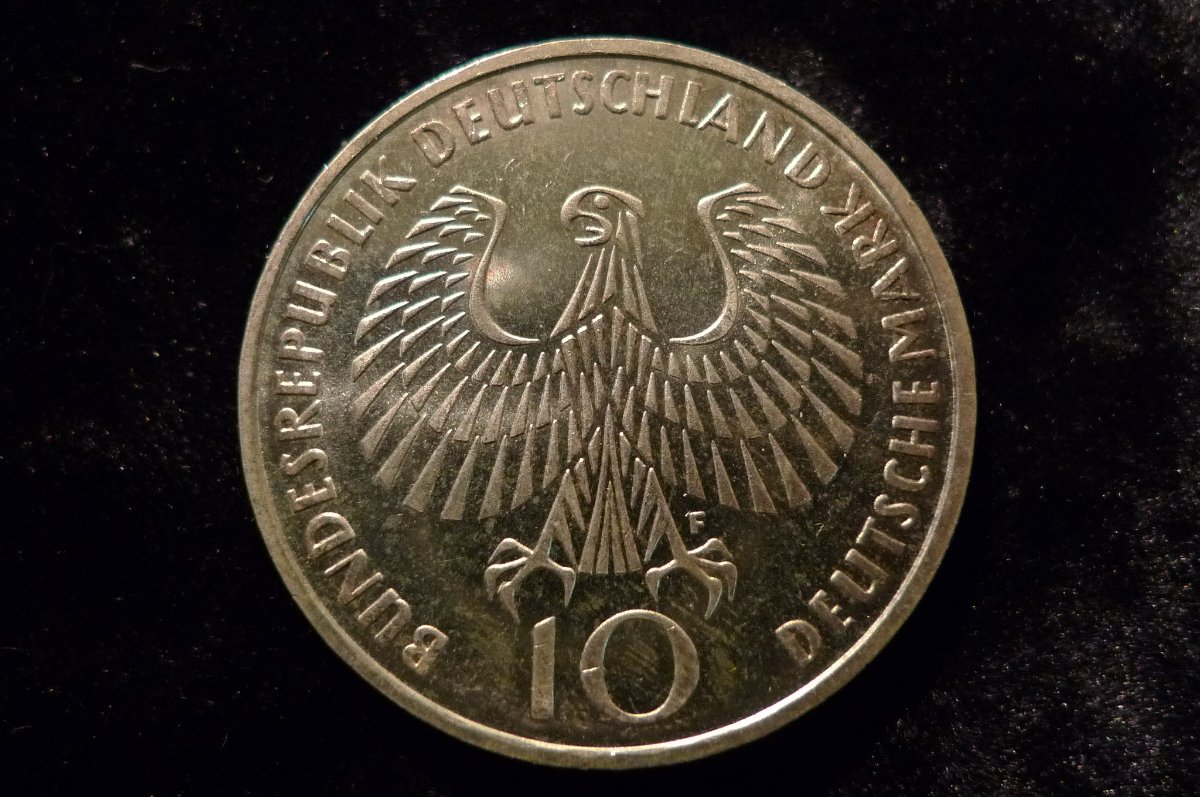 Post-Your-Sun-Face,-Sunrise,-Or-Sunset-Coins!