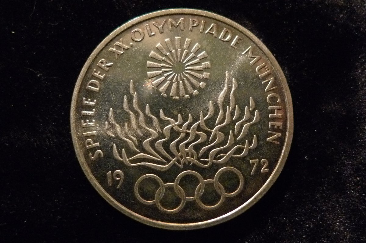 Post-Your-Sun-Face,-Sunrise,-Or-Sunset-Coins!