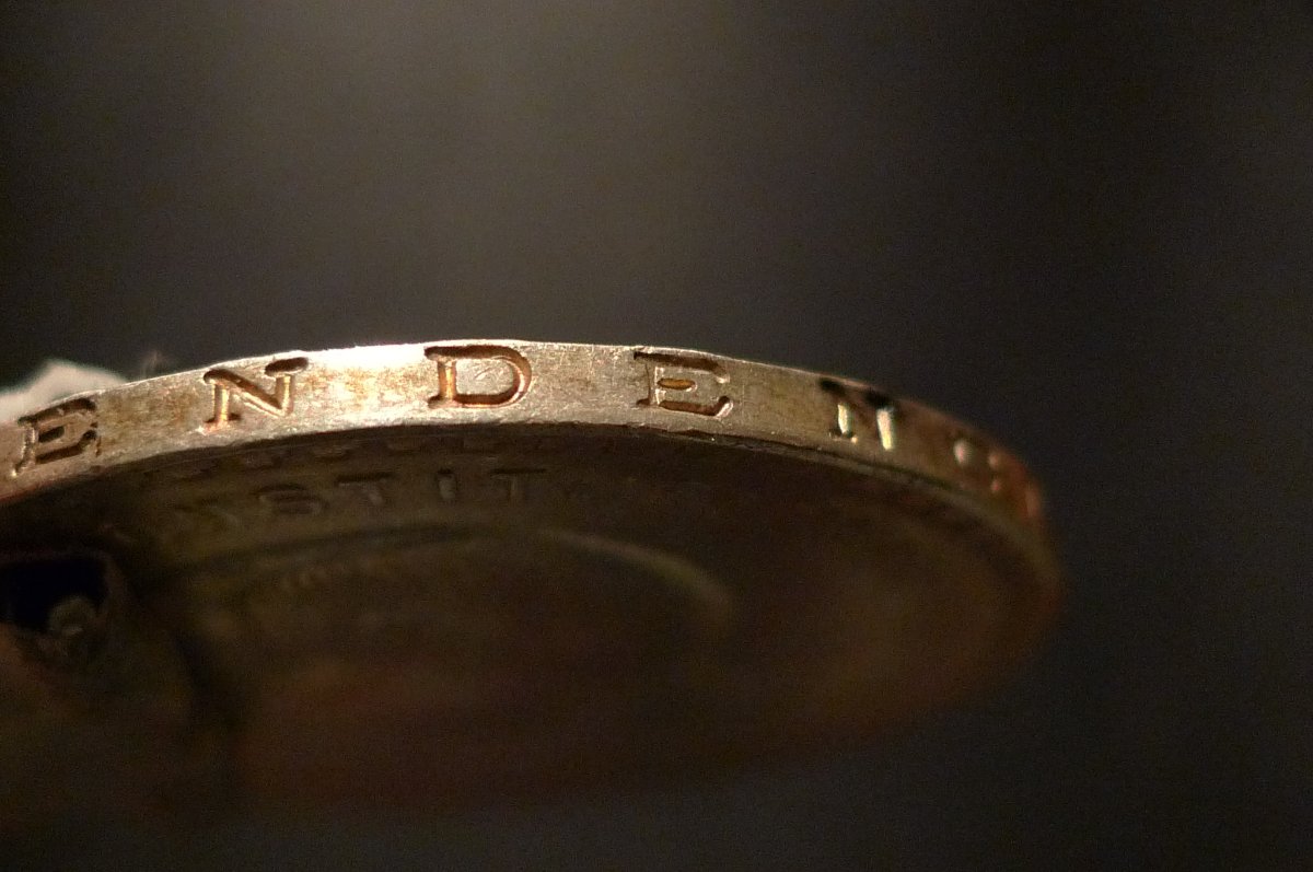 Show-Your-Coins-With-Different-Edges