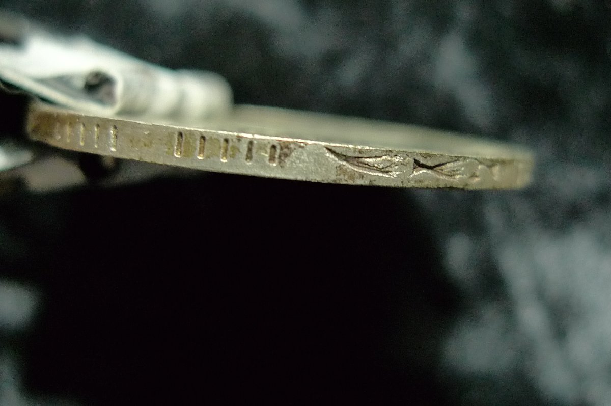 Show-Your-Coins-With-Different-Edges