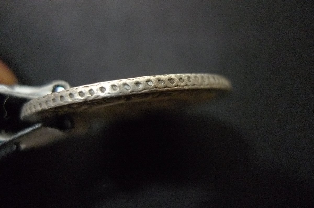 Show-Your-Coins-With-Different-Edges