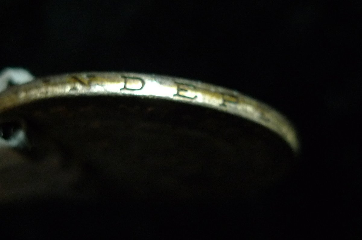 Show-Your-Coins-With-Different-Edges