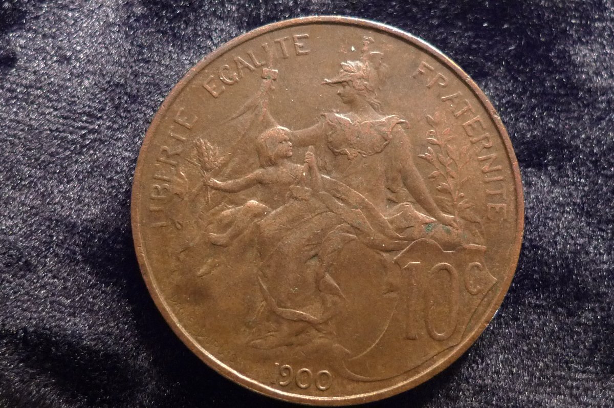 Post-Your-Coin-Or-Medal-With-Flora