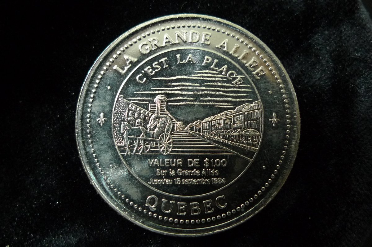 Post-Your-CoinS-Depicting-An-Explorer
