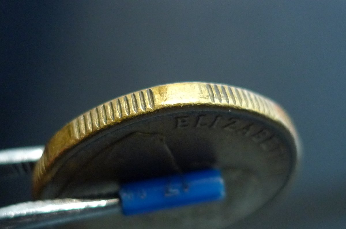 Show-Your-Coins-With-Different-Edges
