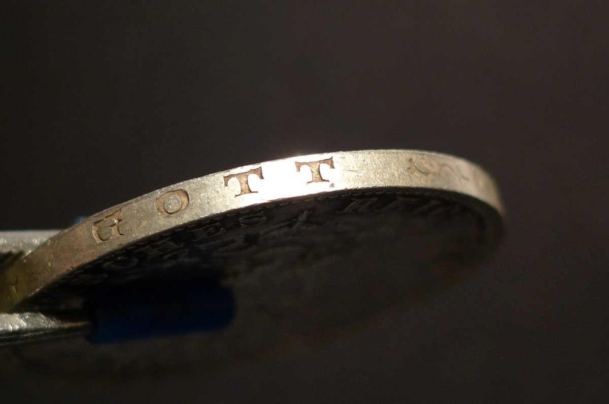 Show-Your-Coins-With-Different-Edges