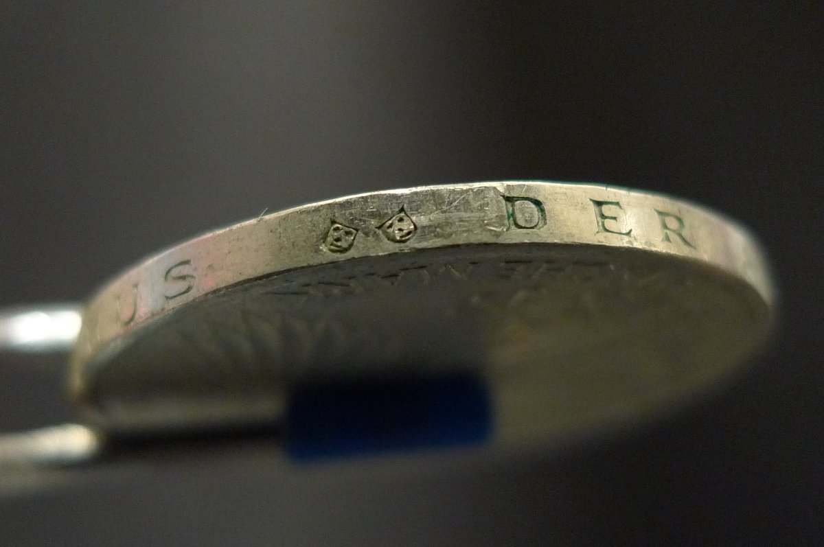 Show-Your-Coins-With-Different-Edges