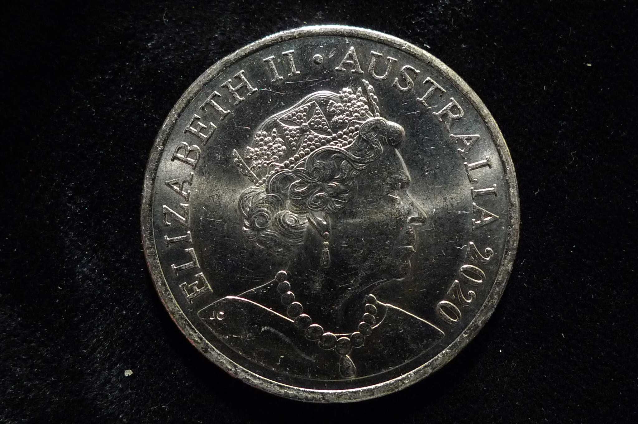 Queen-Elizabeth-II-Memorial-Thread