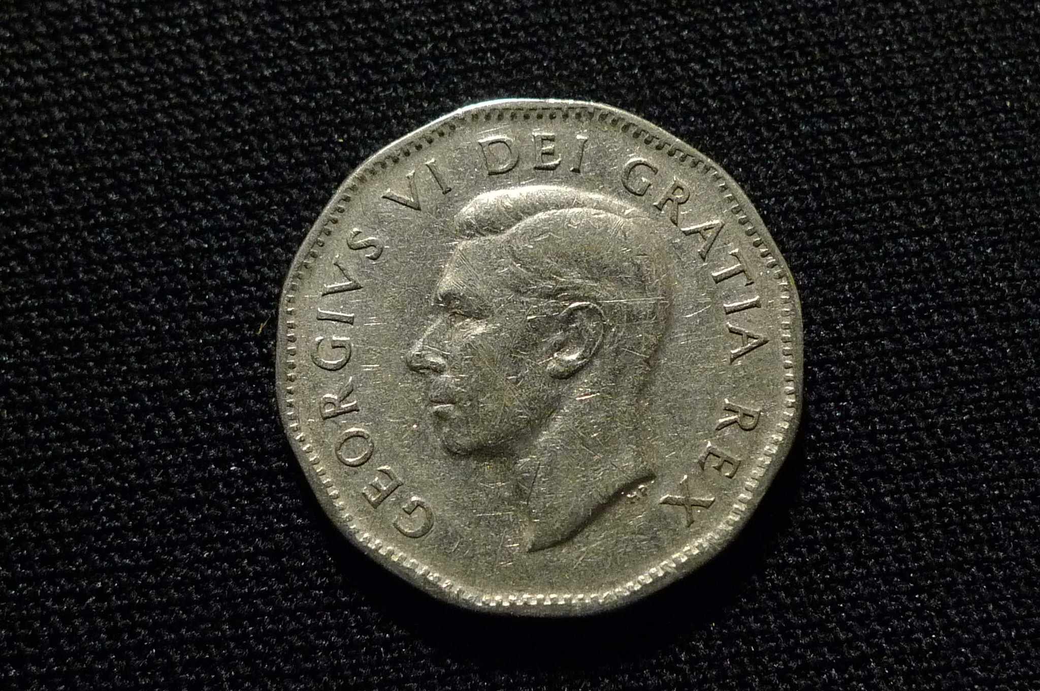 Post-A-Coin-Or-Medal-With-A-Die-Crack!