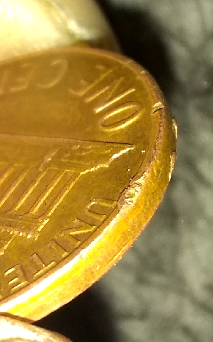 New-Member-Interesting-1973-D-Lincoln-Cent-That-Needs-Qualified-Opinions?
