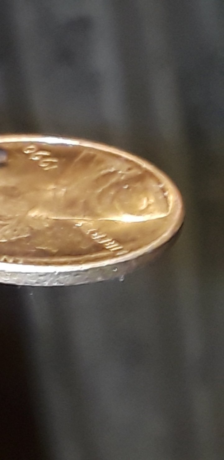 1990-Lincoln-Cent--What-Is-Going-On-With-Rim-To-The-Left?