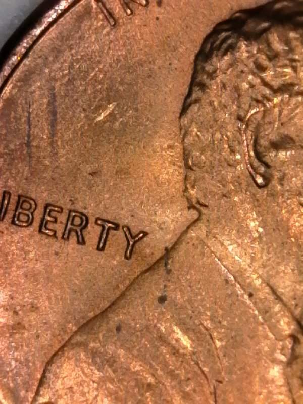 1983-D-Lincoln-Cent-Ear