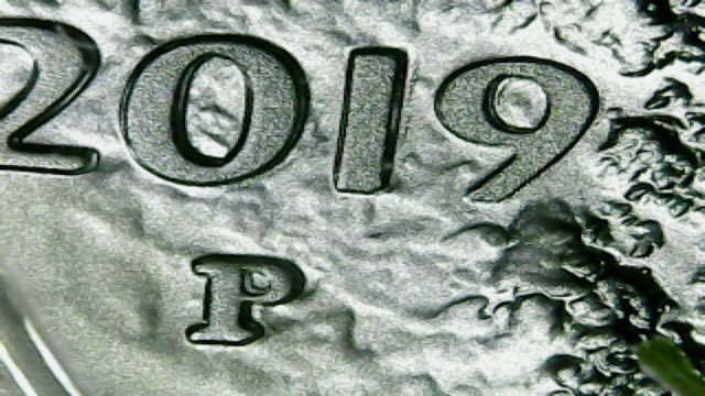 2019-Apollo-Silver-Dollar-Proof-With-Machine-Doubling?-See-Pics-Please.