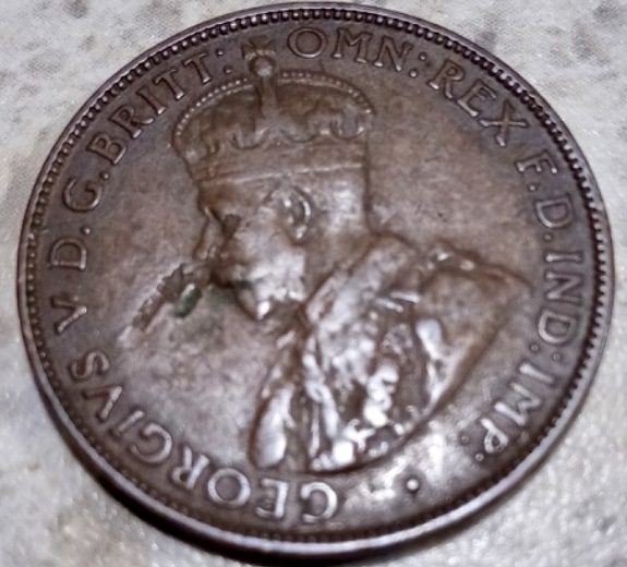 1918-Half-Penny-Lamination-With-Tag-Still-Attached.