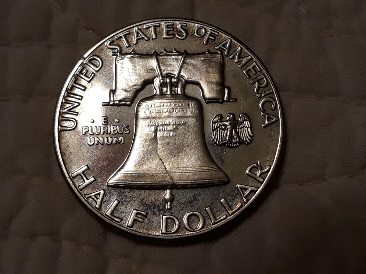 1957-Franklin-Half-Dollar-Proof.-Curious-Of-Grade,-Bell-Lines,-Cameo?