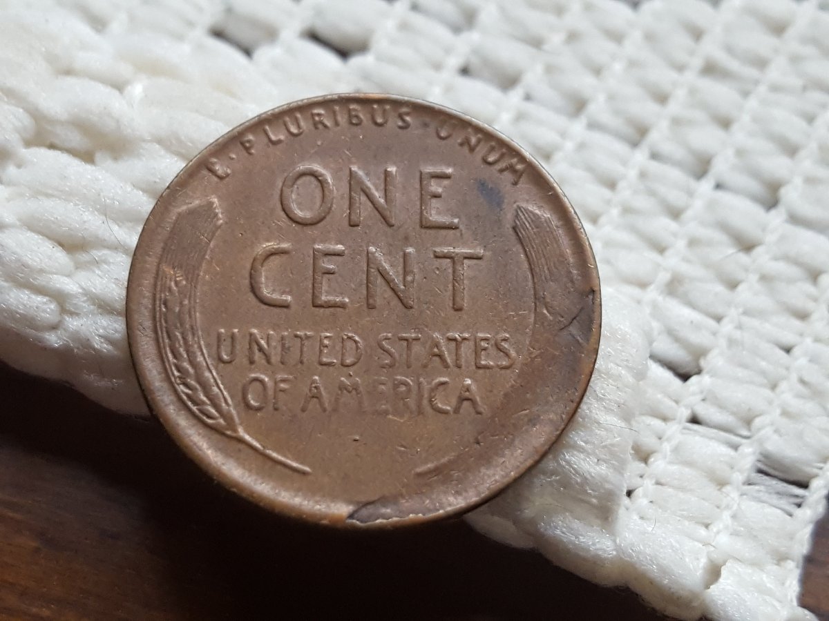 1954-P-LWC.-Any-Opinions-As-To-What's-Going-On-With-This-Cent?
