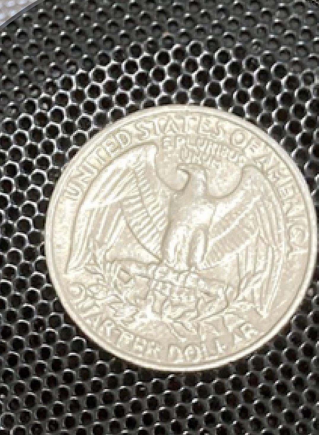 1982-P-Mint-Filled-Quarter--DDO-Or-DDR-I-Don't-Know-What-Going-On-With-The-2