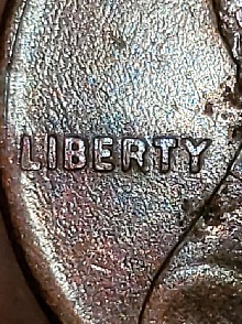 2001-P-Penny-Error-Or-Wear?