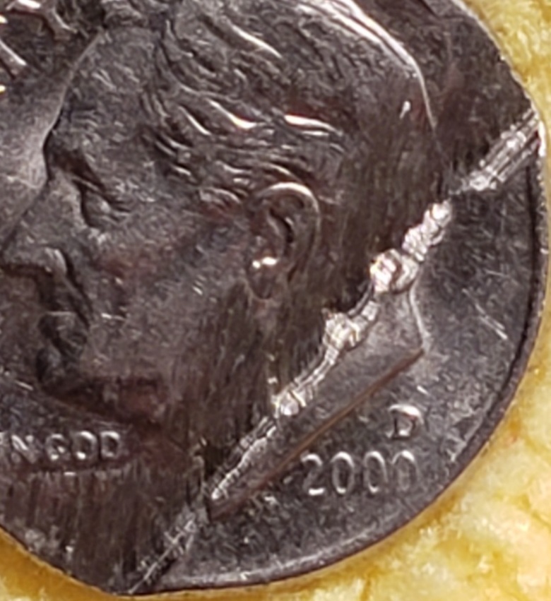 2000-D-Dime?-Any-Info-Will-Be-Greatly-Appreciated,-Saw-Mishap/Lamination-With-Bi-Level?-Weight-2.22g