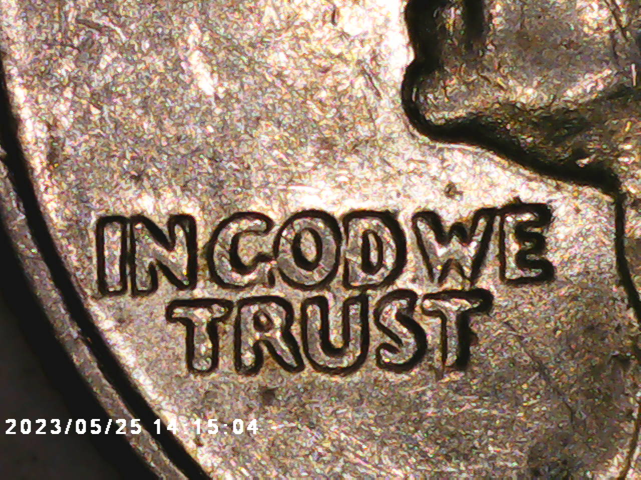 Fused-Fingers-On-A-Bicentennial-Quarter-1976-D