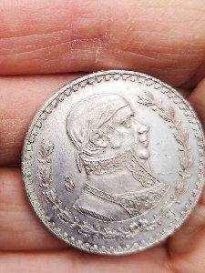 Un-Peso-Morales-Tepalcate-1965-Counterfeit?