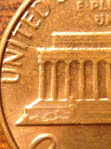1982-LMC-Small-Date-Copper-Reverse-Double-Die-Crack,-Possibly-Full-Roof