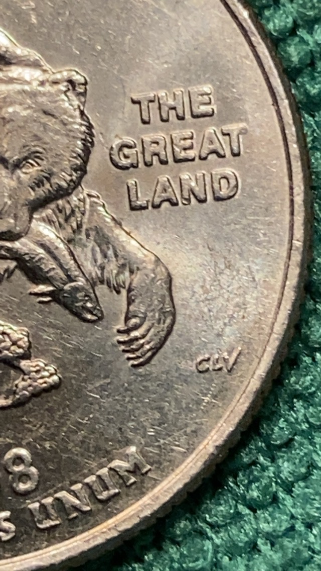 Alaska-Bear-With-A-Man-Thumb?-Is-This-Error-Or-Just-Funny?