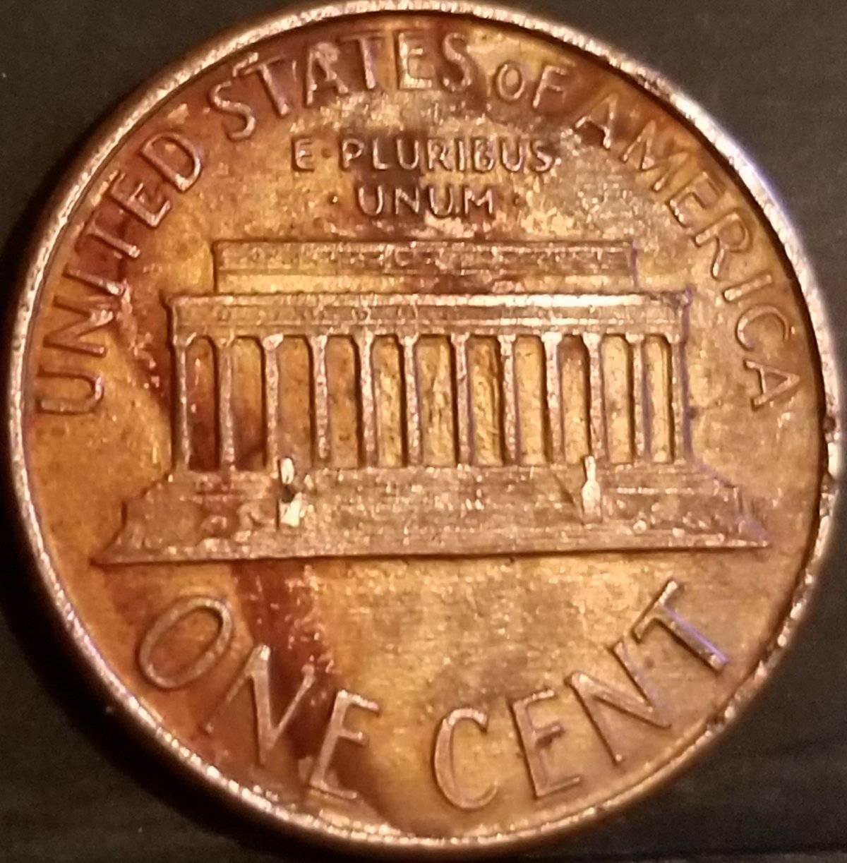 I-Need-Help-With-This-1988-D-Lincoln-1cent-Coin