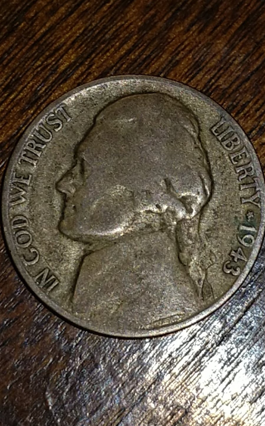 1943-P-Nickel-With-An-Odd-Color-To-It.