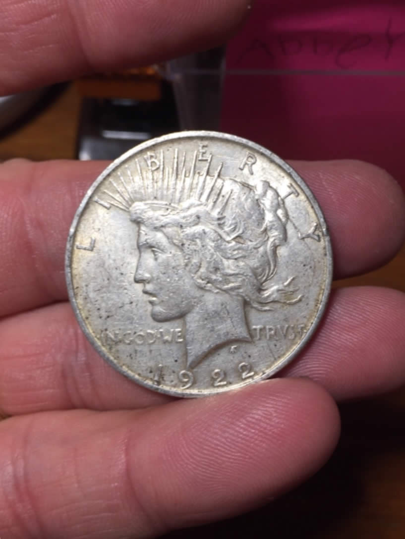 1922-Peace-Dollar�cant-Tell-What-This-Is-On-The-Coin-So-I-Bought-It