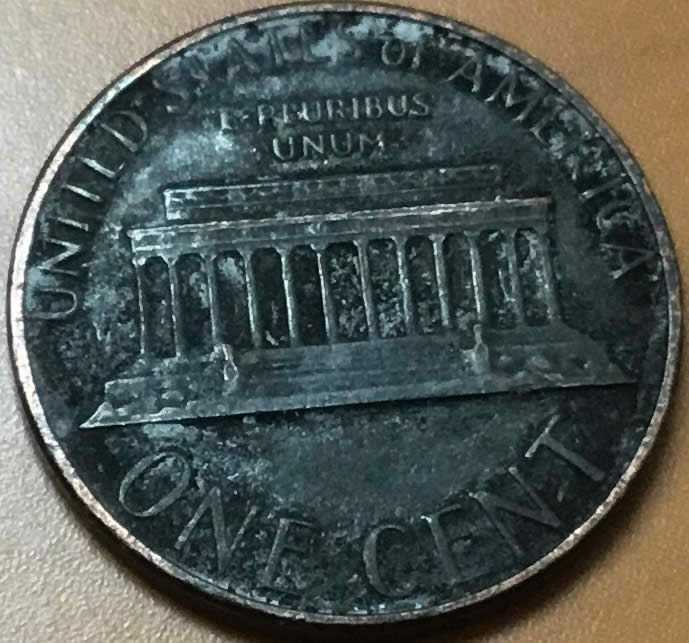1983-D-Black-Penny-Error