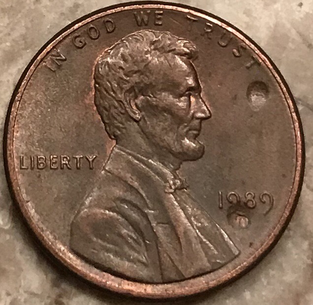 1989-D-Lincoln-Penny-Dotted?